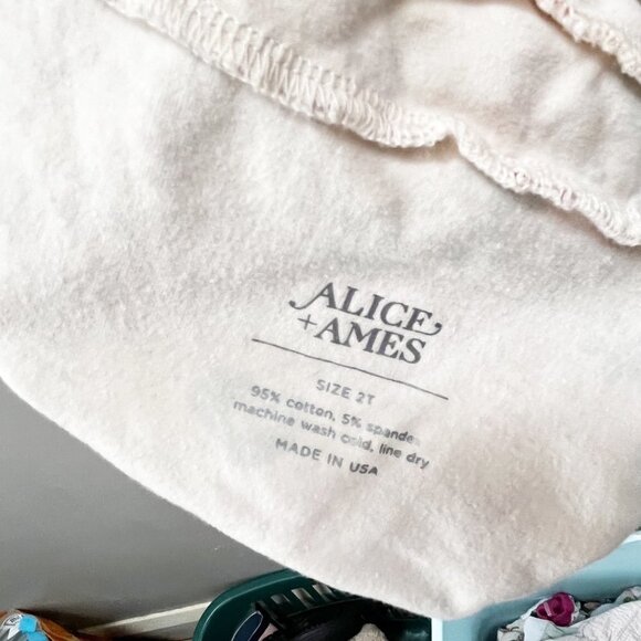 Alice & Ames Ruffle‎ Romper- Size 2T - Picture 2 of 3